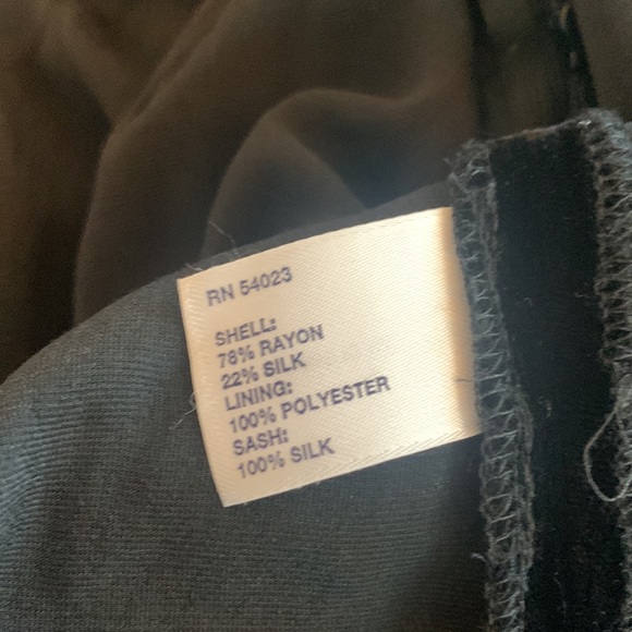 GAP Velvet Silk Dress with Sash Size 4 - Picture 7 of 8